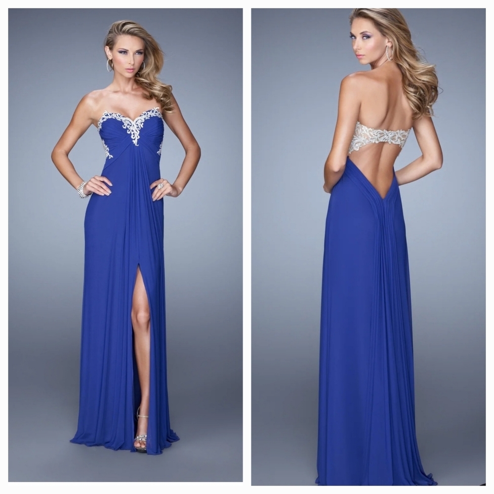 La Femme Blue Sleeveless Prom Gown With Sweetheart Neckline